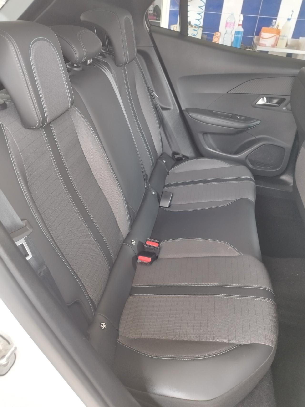 Peugeot 2008 BlueHDi 130 S&S EAT8 Allure