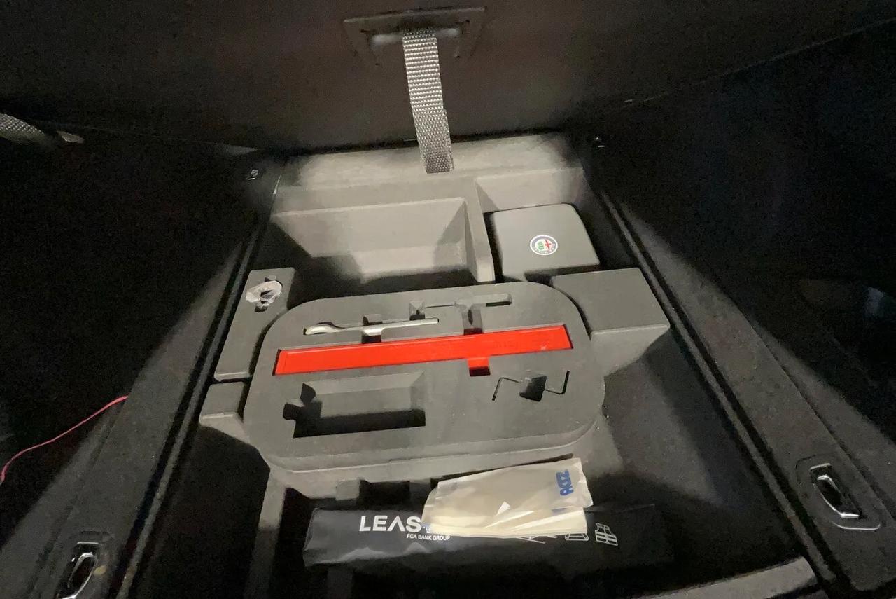 Alfa Romeo Stelvio 2.2 Turbodiesel 160 CV AT8 RWD Business