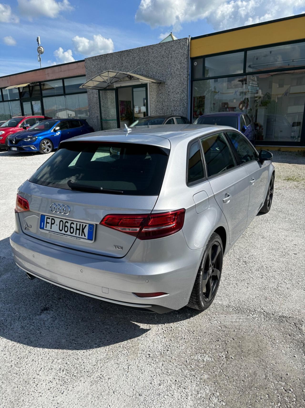 Audi A3 1.6 TDI Cambio Automatico