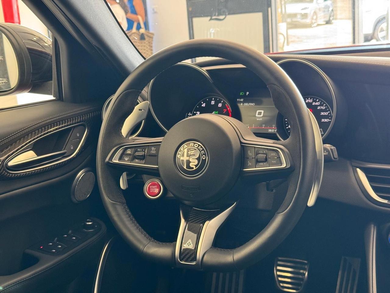 Alfa Romeo Giulia 2.9 V6 Bi-Turbo Quadrifoglio solo 6.000km