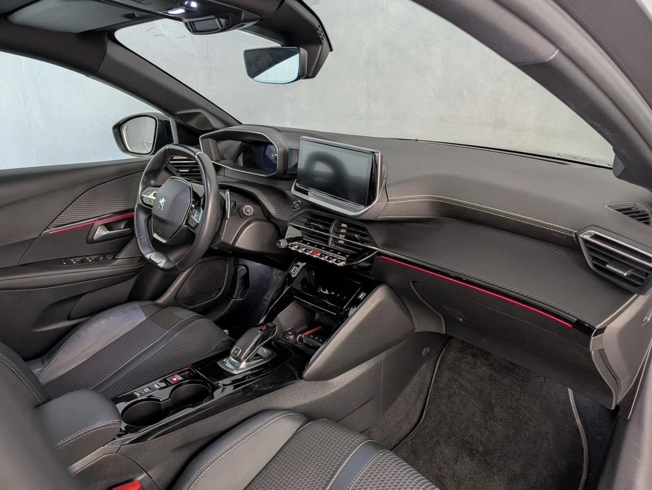 Peugeot 208 1.2 puretech 130cv eat8 GT