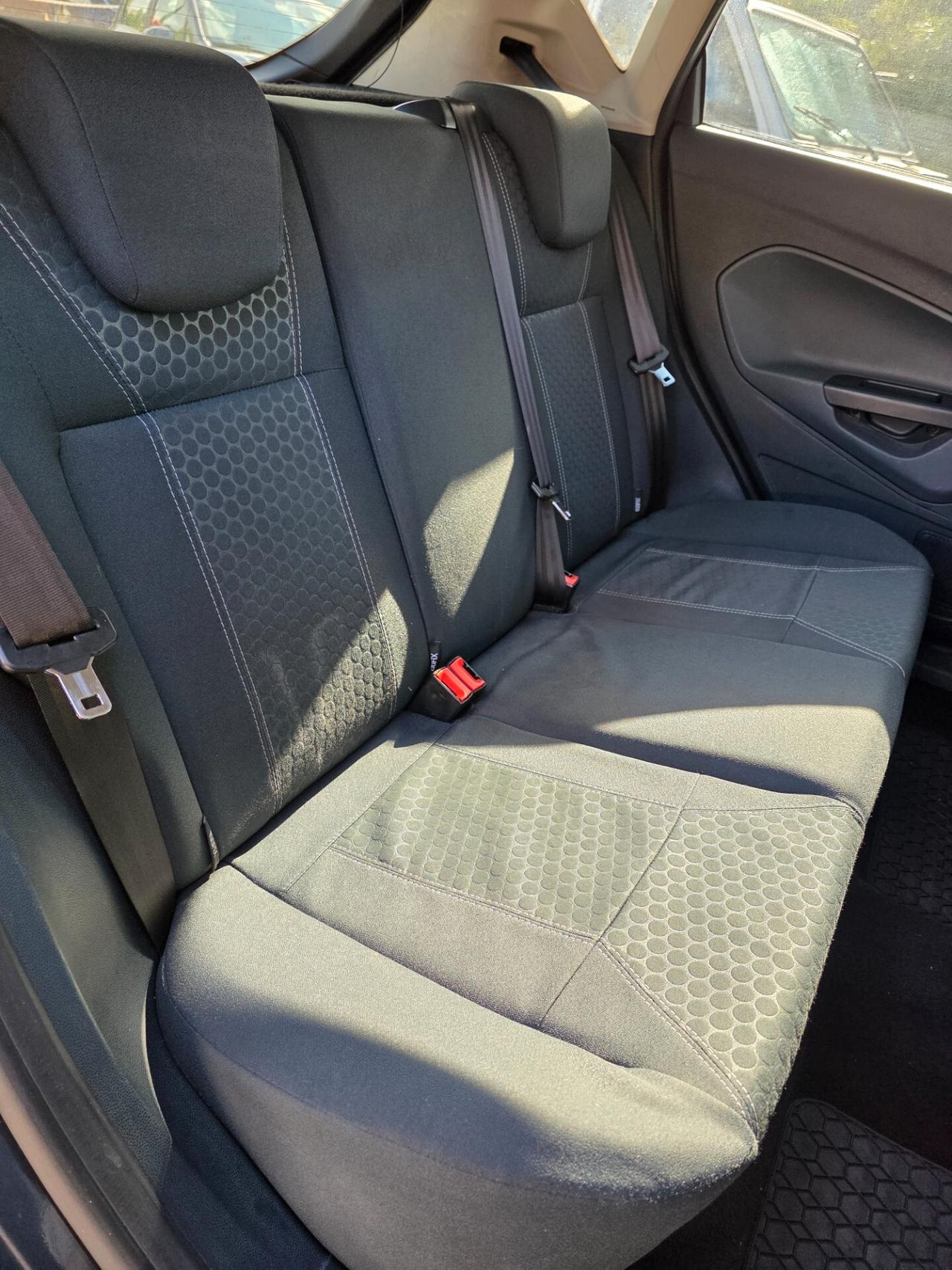 Ford Fiesta 1.4 TDCi 5p. Titanium