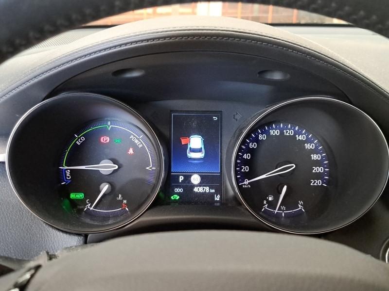 TOYOTA C-HR 1.8H 98CV E-CVT Business