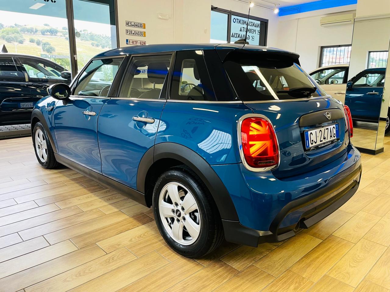 Mini One 1.5 Business Automatica Neopatentati