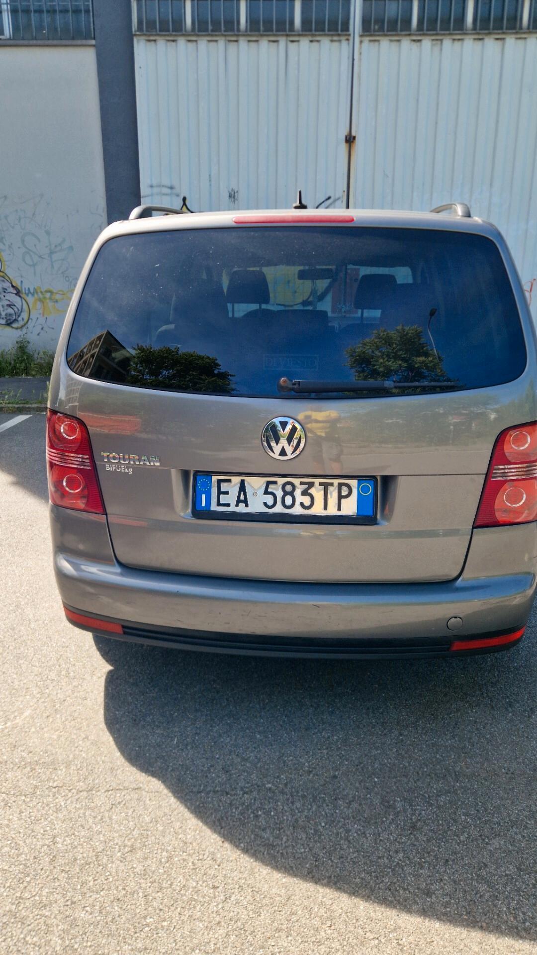 Volkswagen Touran 1.6 Conceptline Bifuel G