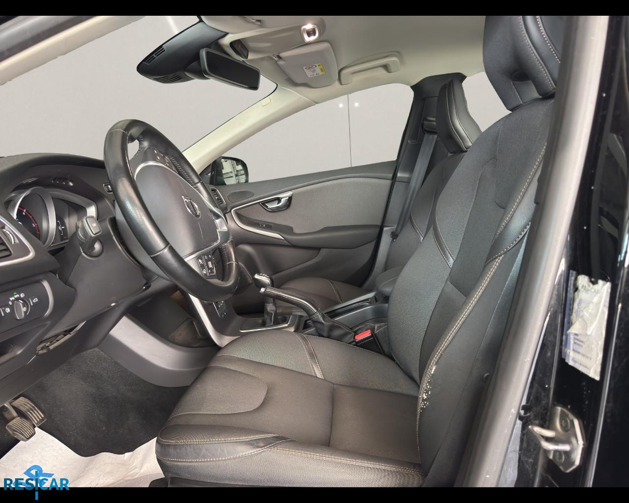 VOLVO V40 Cross Country 2.0 d2 Business Plus