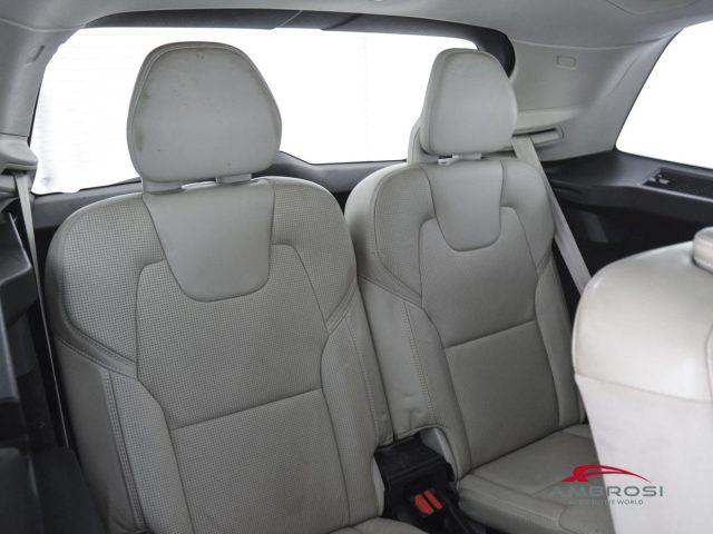 VOLVO XC90 D5 AWD Geartronic 7 posti Momentum