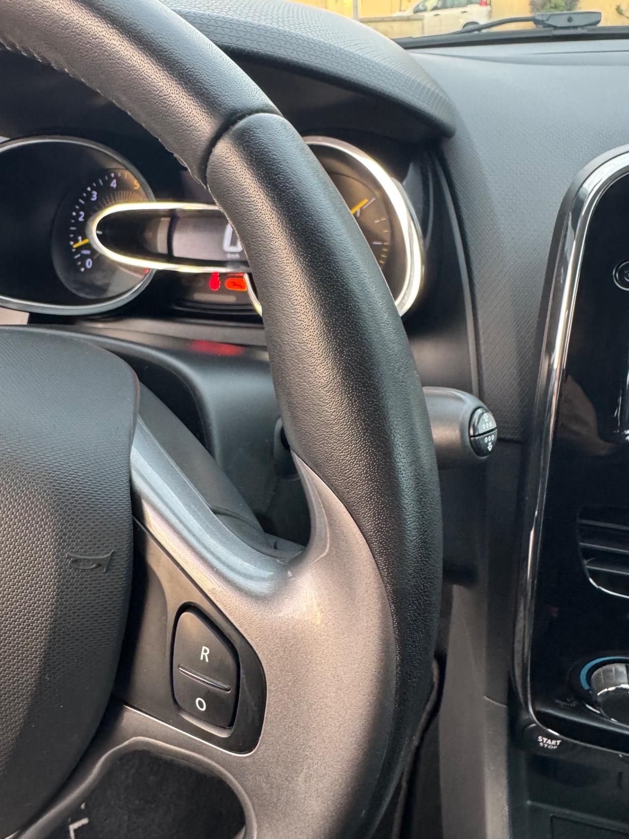 Renault Clio 1.5 dCi SOLO 81.000 KM CERTIFICATI