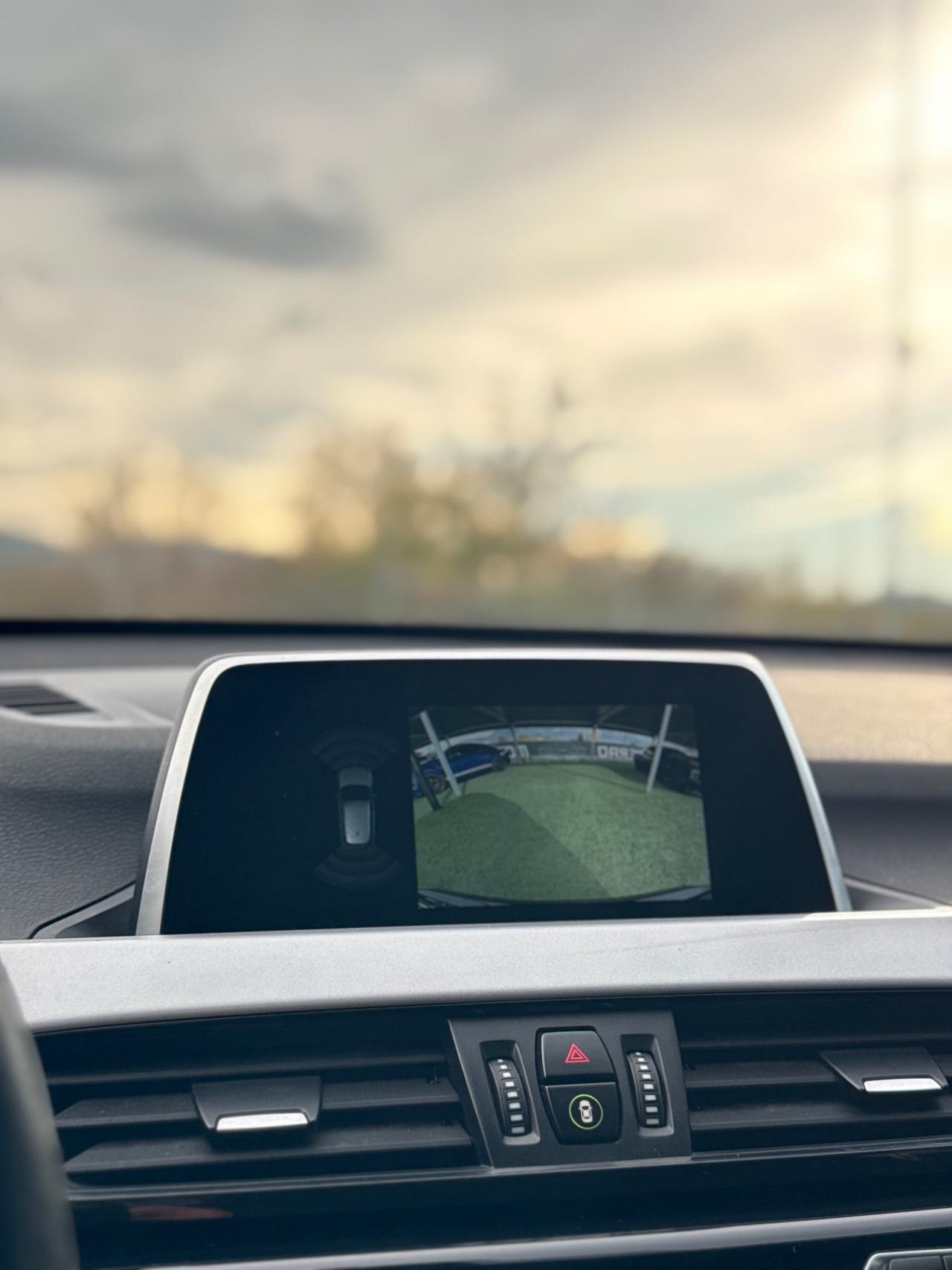 Bmw X1 sDrive18d xLine TOTAL BLACK