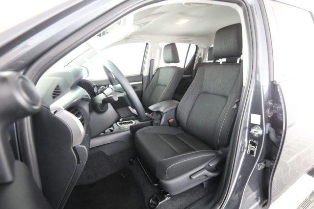 TOYOTA Hilux Hilux 2.4 D-4D A/T 4WD 4 porte Double Cab Lounge