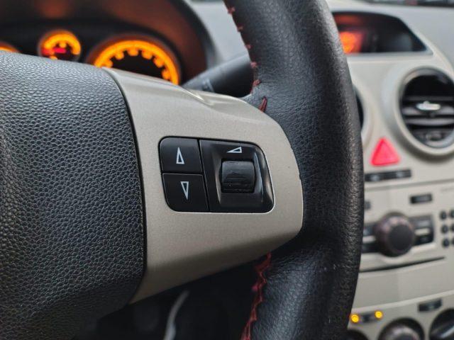 OPEL Corsa 1.2 5 porte Cosmo