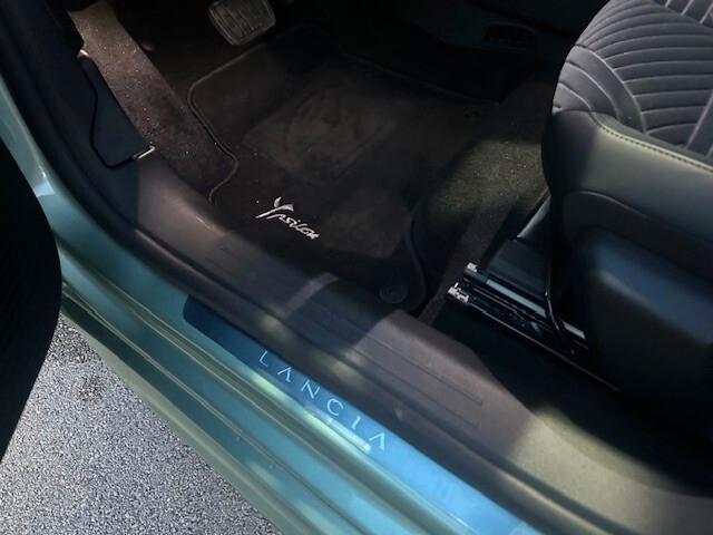 LANCIA NEW YPSILON 2025 AUTOMATICA