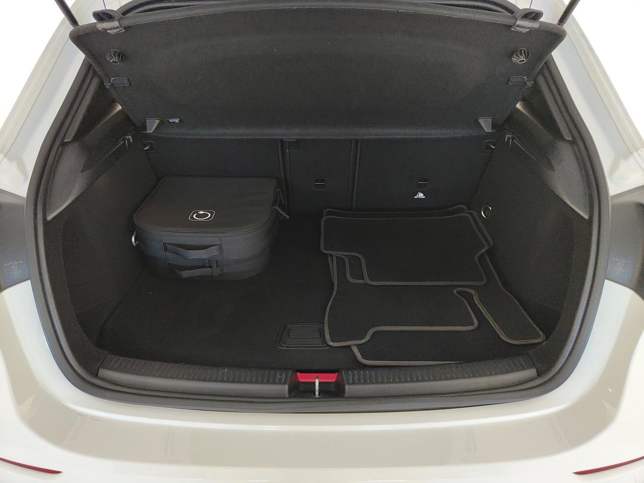 Mercedes-Benz A 250 e phev Progressive Advanced auto