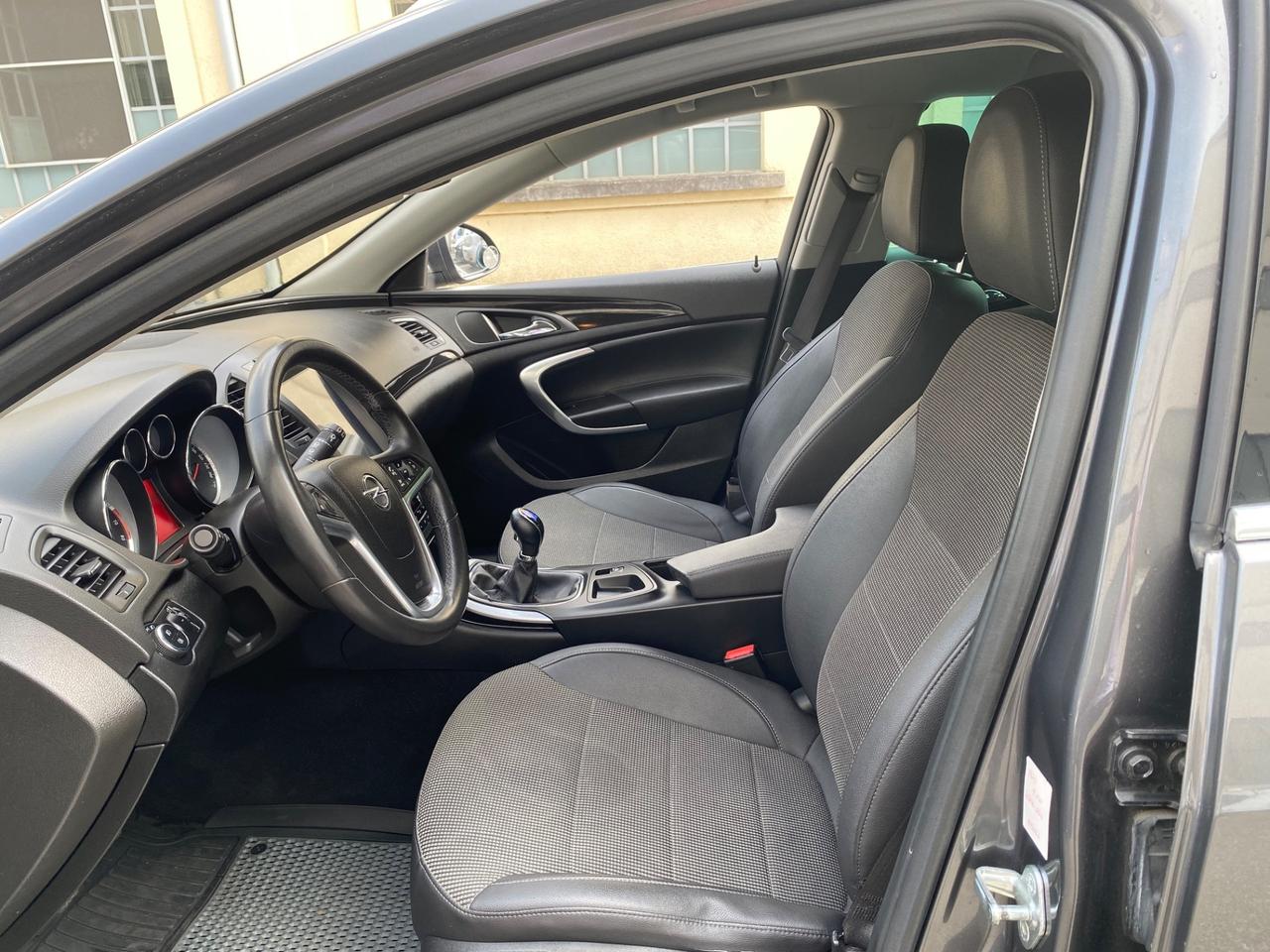 Opel Insignia 1.6 Turbo 180CV Sports Tourer Cosmo