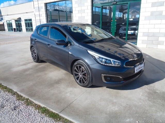 Kia Ceed cee'd 1.6 CRDi 110 CV 5 porte Cool