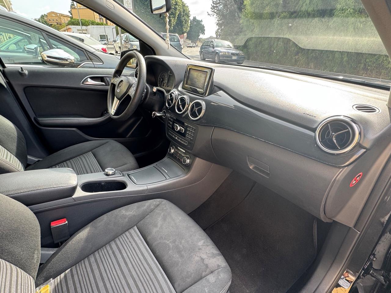 Mercedes-benz B 180 CDI BlueEFFICIENCY Executive