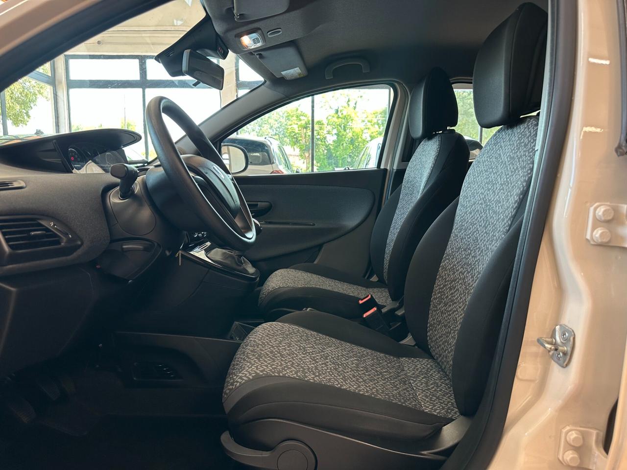 LANCIA YPSILON 1.0 FIREFLY HYBRID ECOCHIC GOLD S&S
