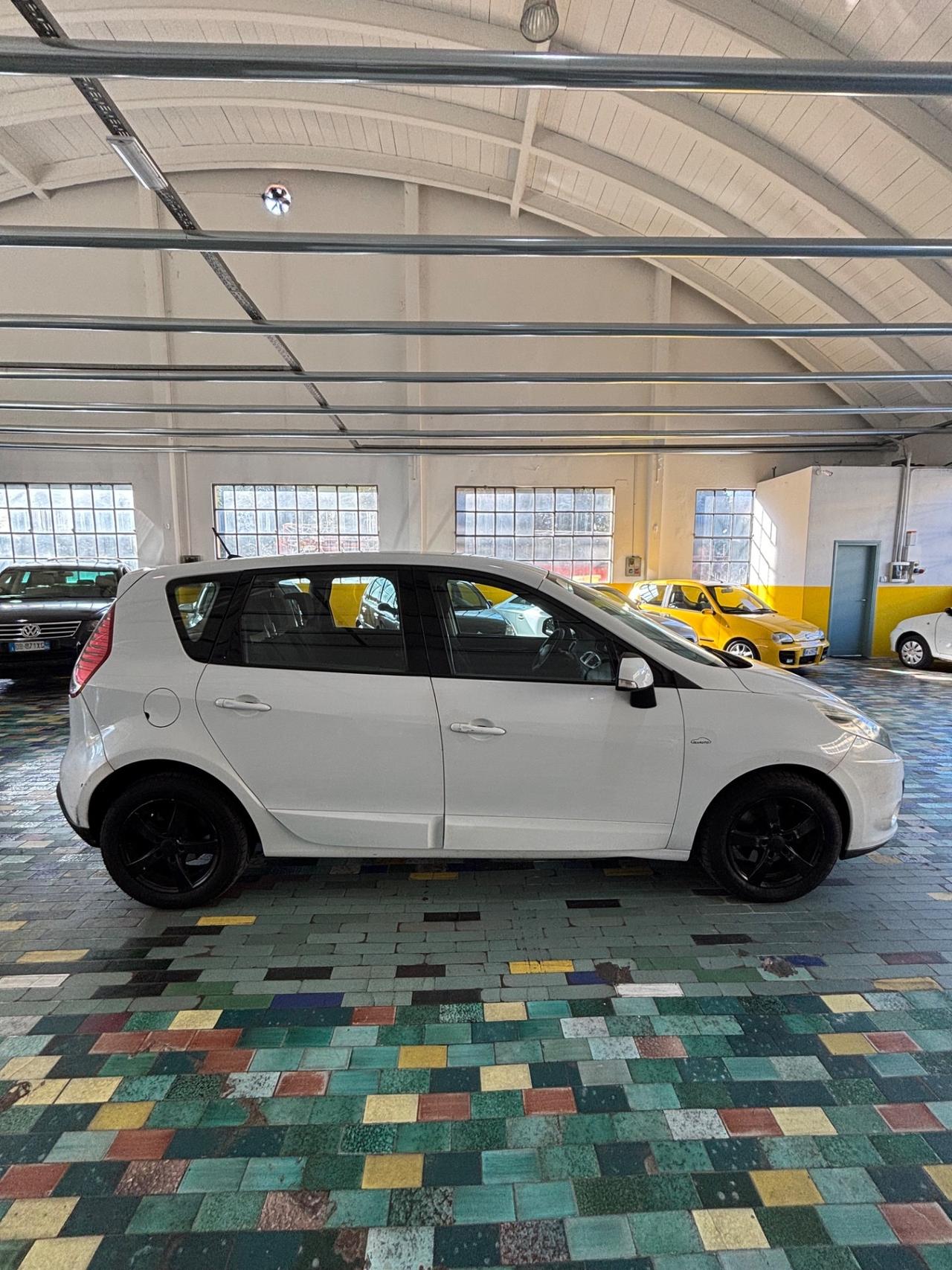 Renault Scénic X-Mod 1.5 dCi 110CV Luxe