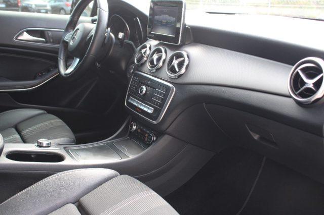 MERCEDES-BENZ GLA 200 d Automatic Sport
