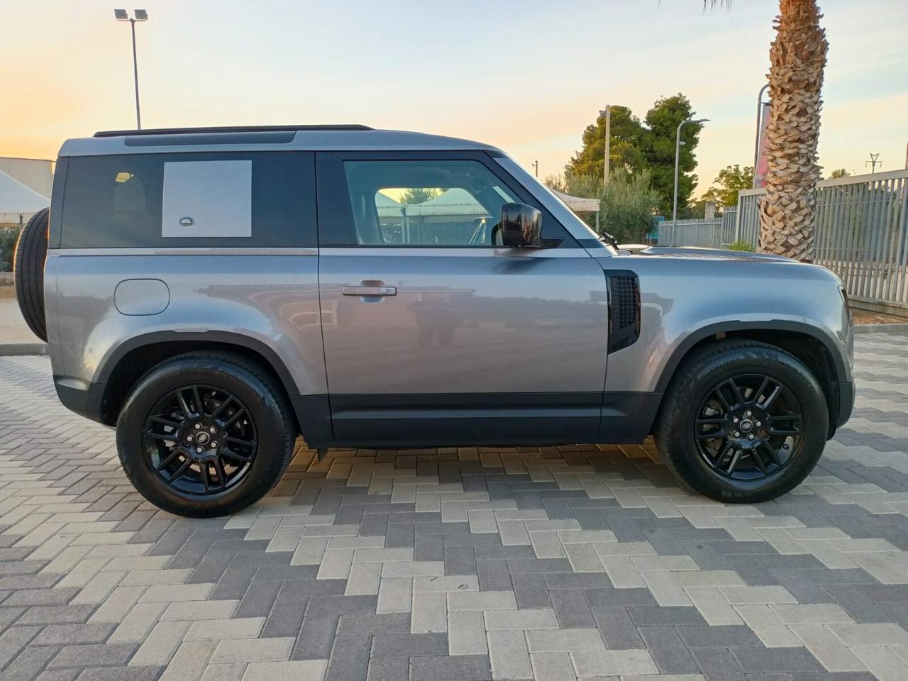 Land Rover Defender 90 3.0D I6 200 CV AWD Auto