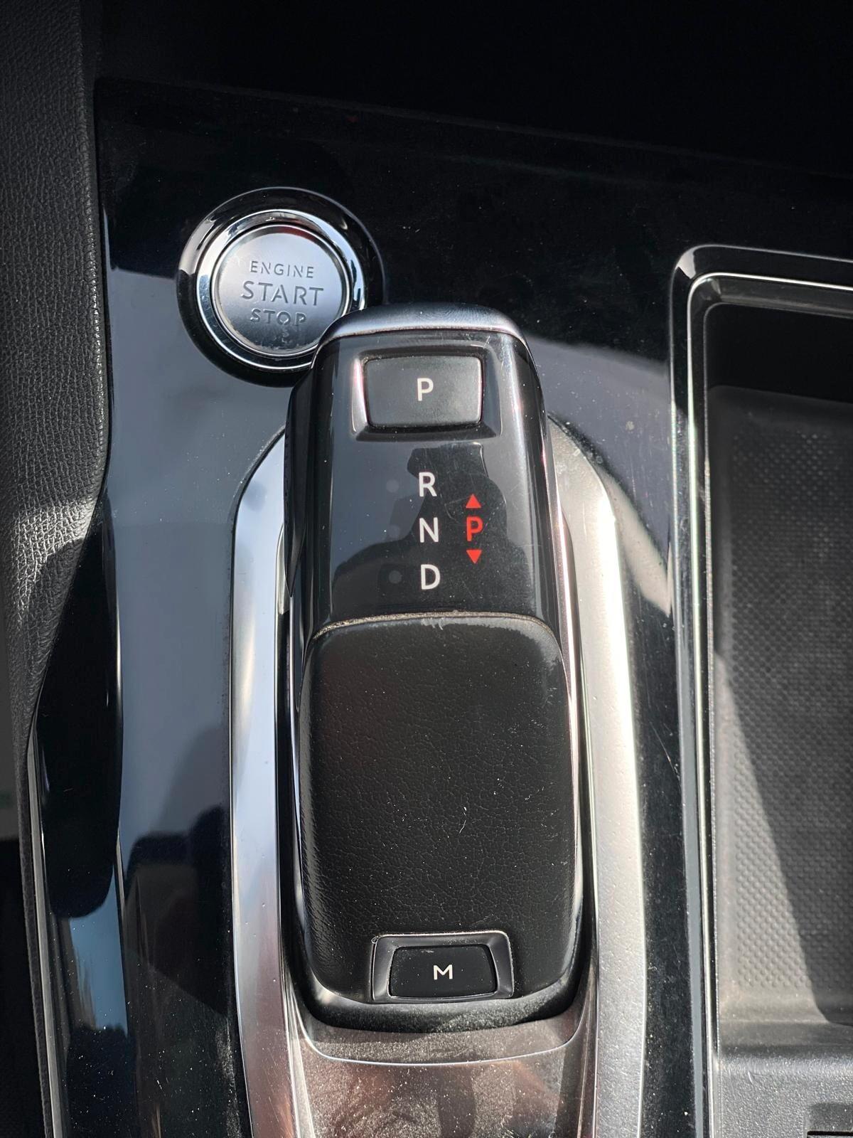 Peugeot 3008 BlueHDi 130 S&S EAT8 Active Business