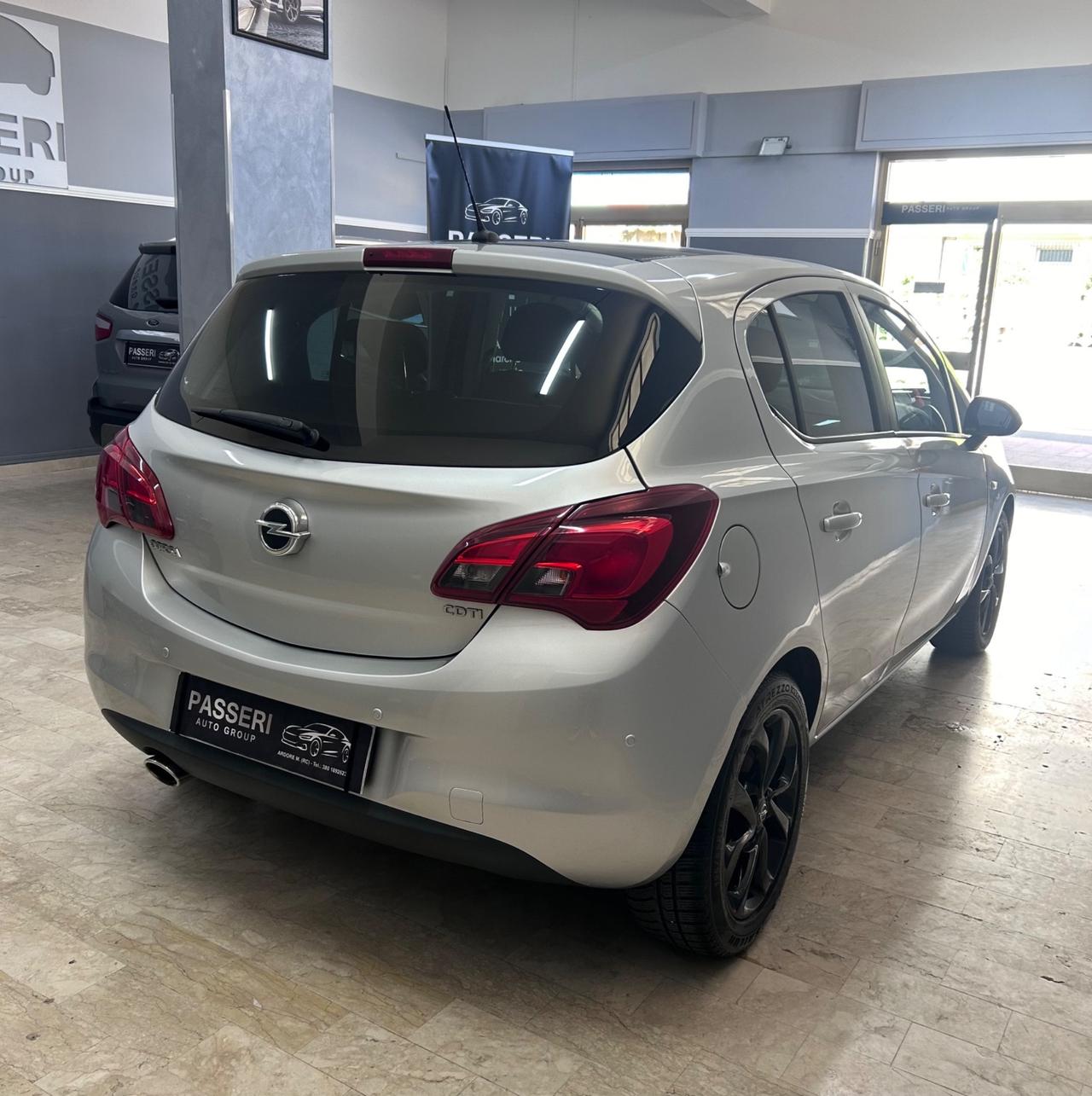 Opel Corsa 1.3 5 porte b-Color