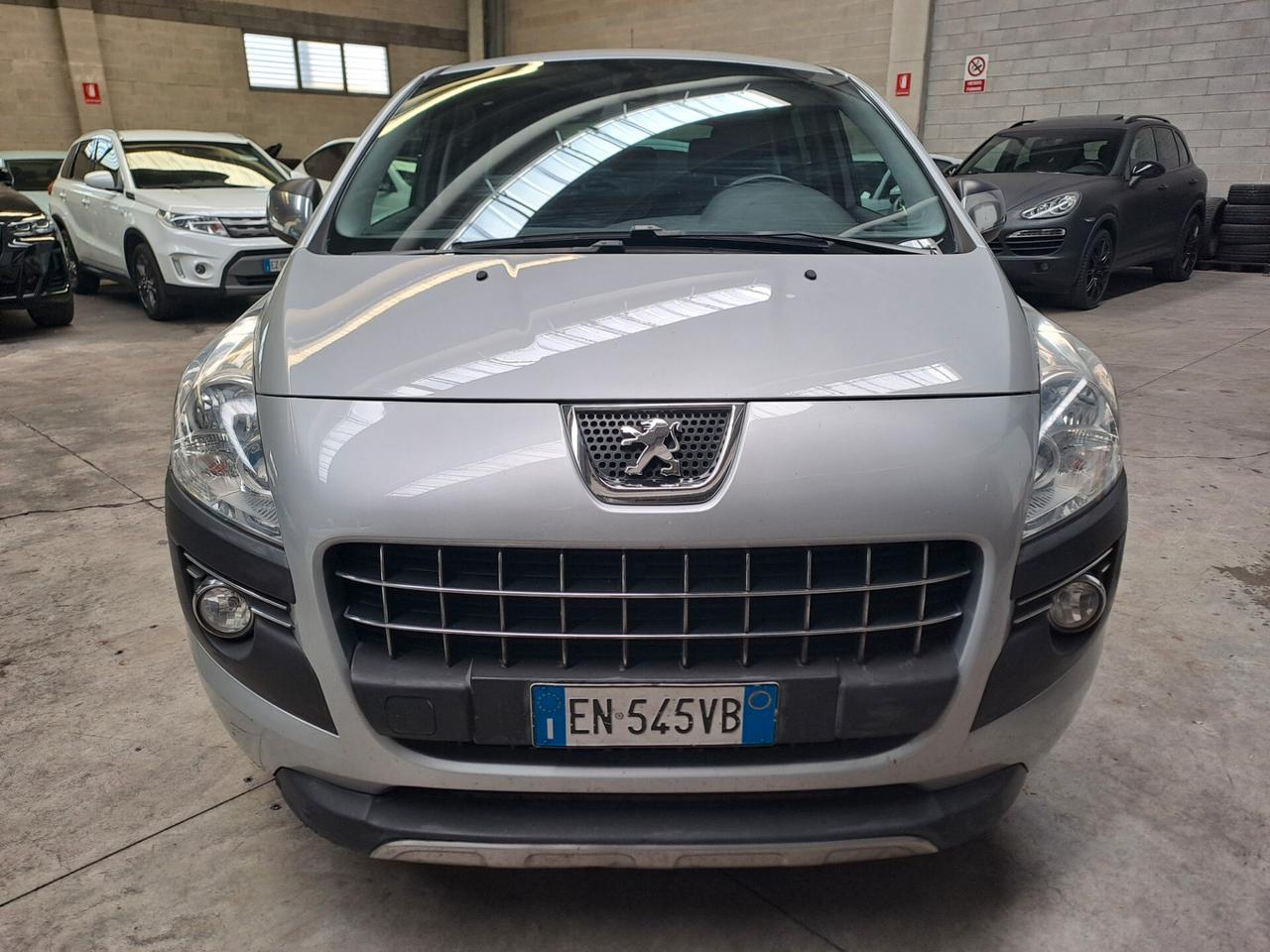 PEUGEOT 3008 1.6 HDI