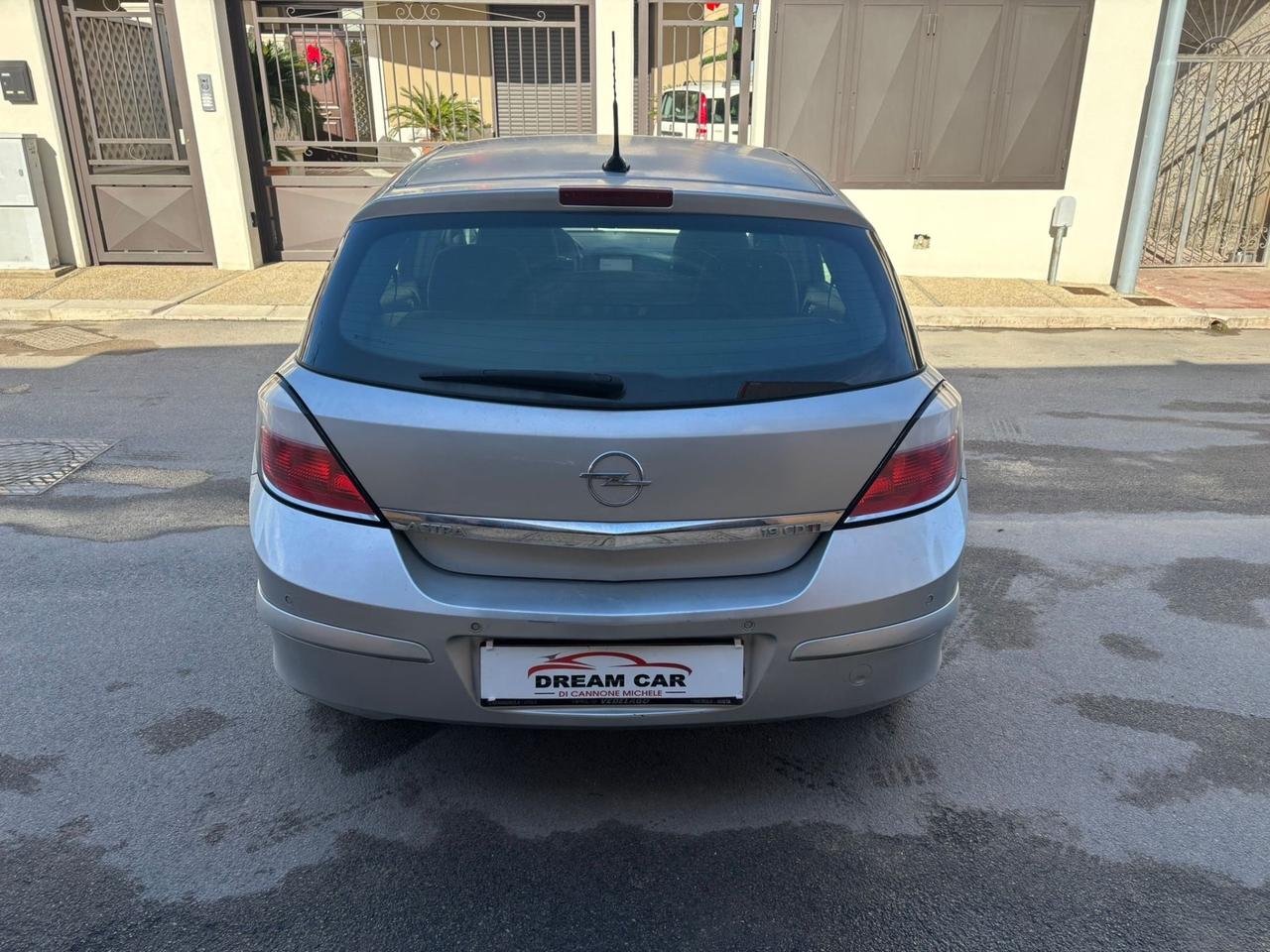 Opel Astra 1.9 16V CDTI 150CV 5 porte Cosmo