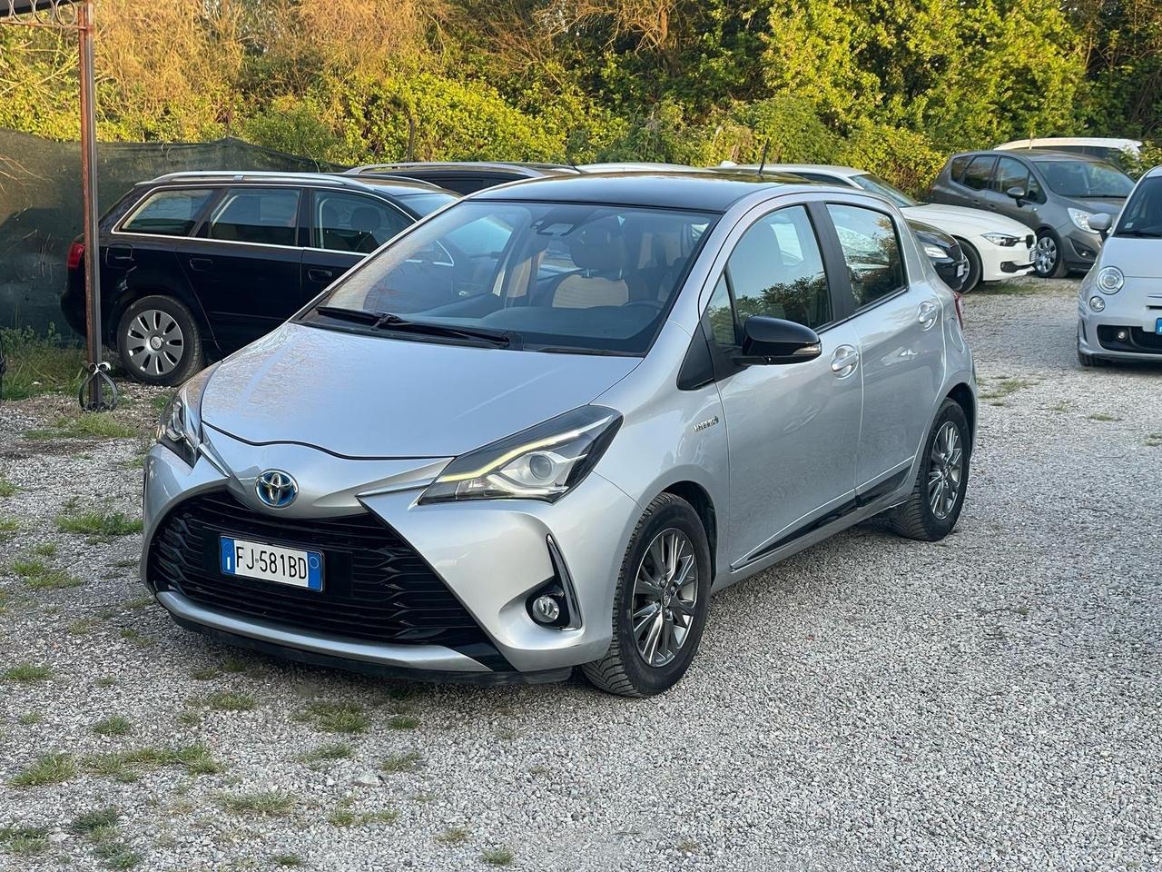 Toyota Yaris hybrid