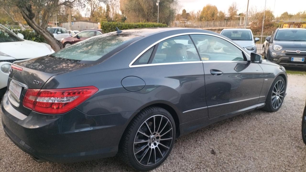 Mercedes-benz E 350 Coupé BlueEFFICIENCY Avantgarde