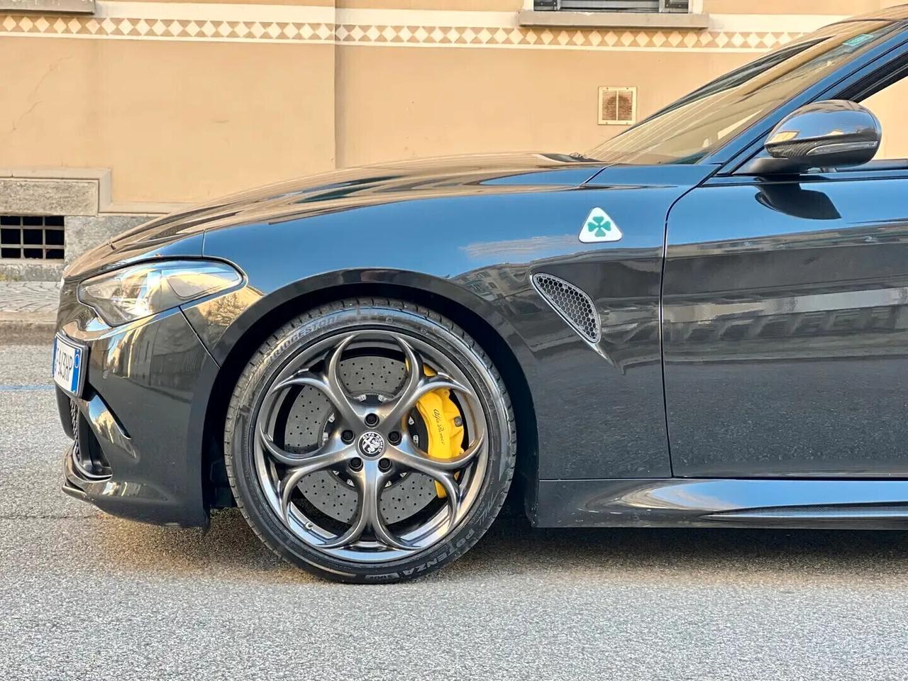 Alfa Romeo Giulia 2.9 T V6 AT8 Quadrifoglio