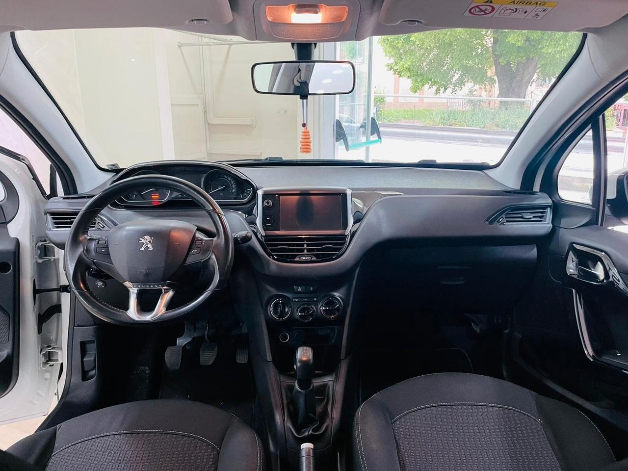 Peugeot 208 PureTech 82 5p. GPL Allure