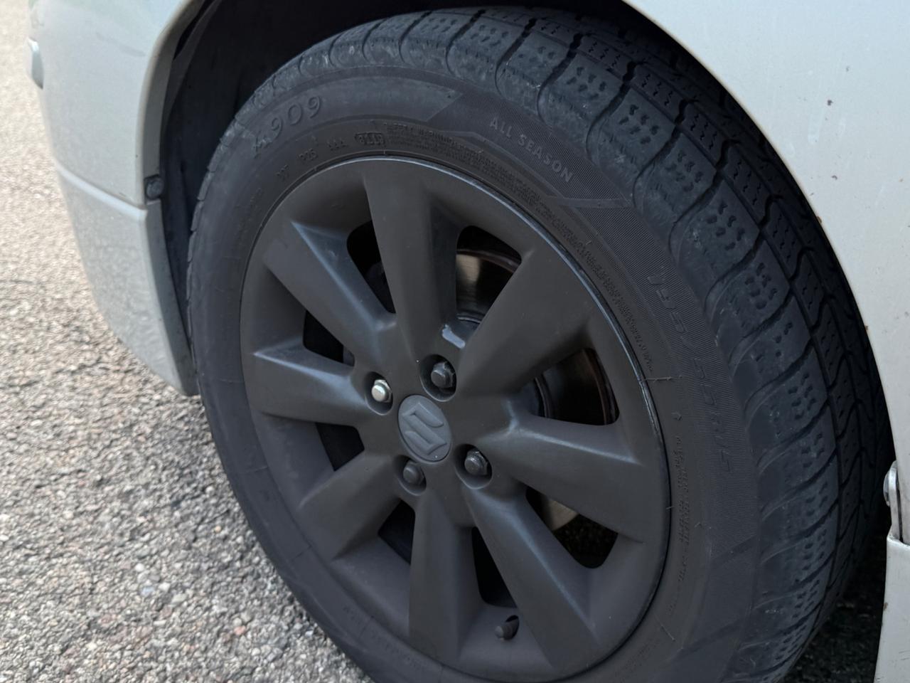Suzuki Liana 1.6i 4x4 Benzina