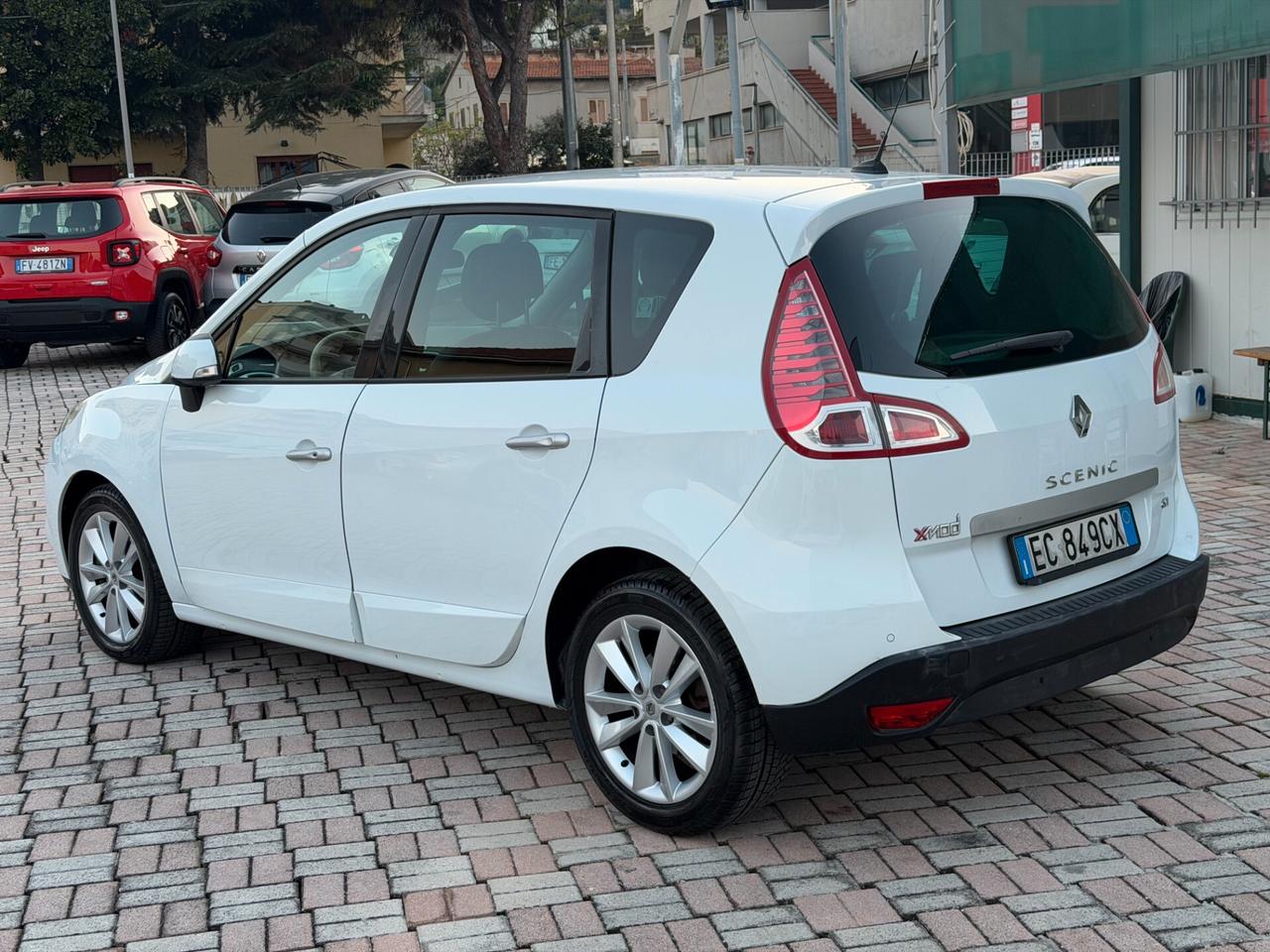 Scénic 2.0 dCi 150CV Proactive Luxe (automatica)