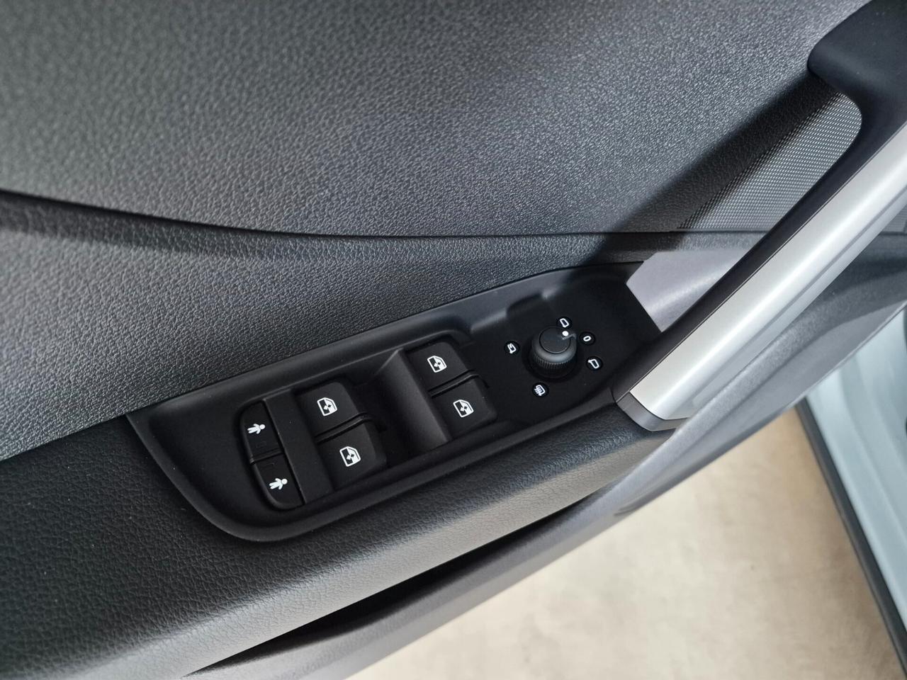 Audi Q2 1.5 TFSI ADVANCED S-TRONIC LED APPLE CAR PLAY/ANDROID AUTO RETROCAMERA C.17 ACC SEDILI RISCALDABILI LANE ASSIST