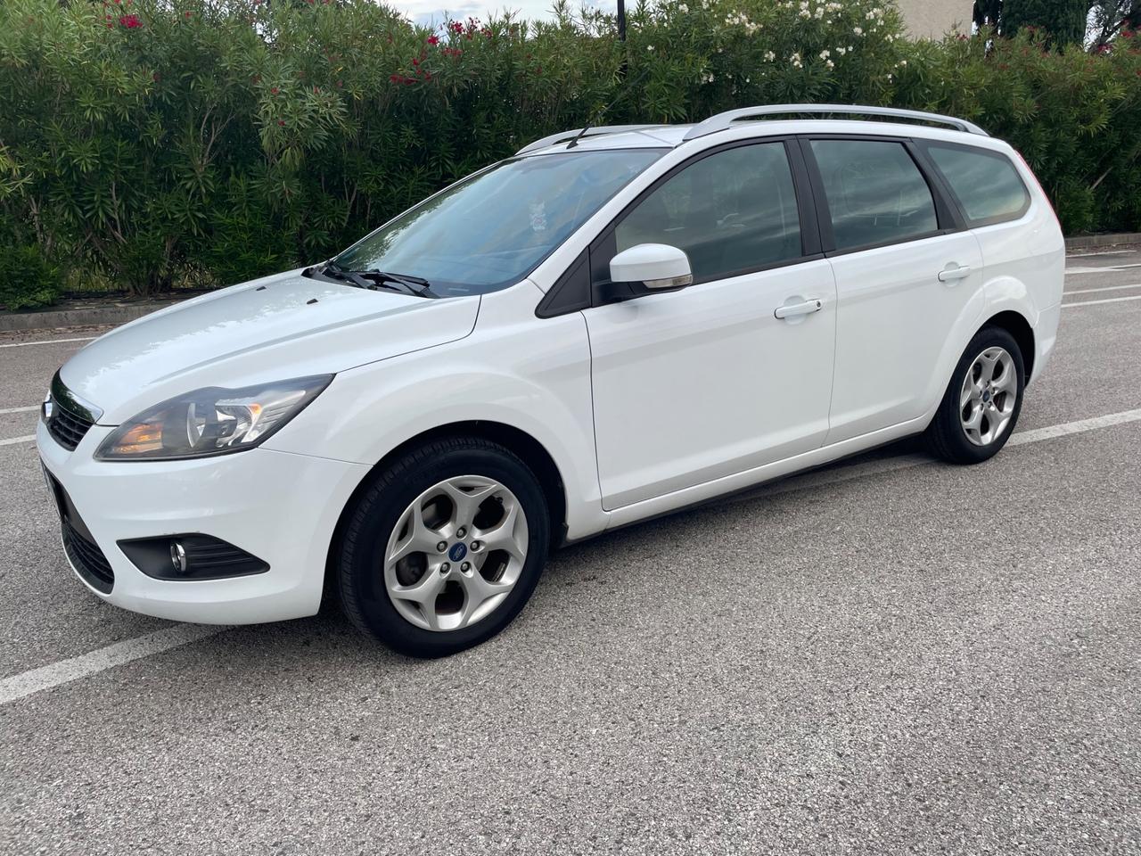 Ford Focus 1.6 TDCi titanum anno 2011 pronta uso