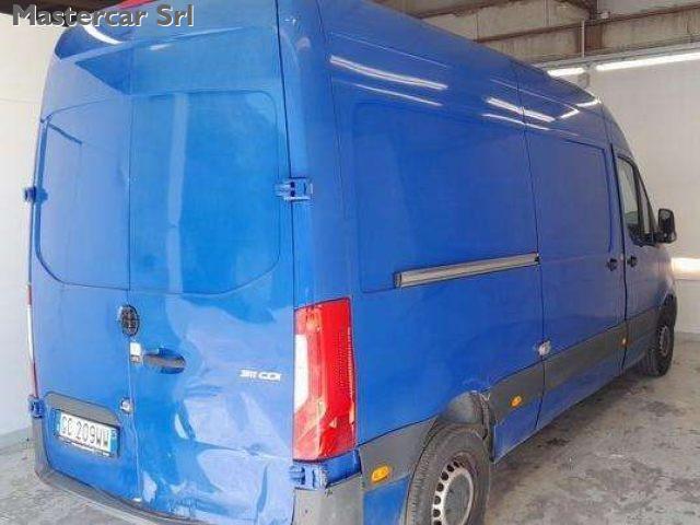 MERCEDES-BENZ Sprinter 311 F39/33 ta pm traz ant CDI TG: GC209WW