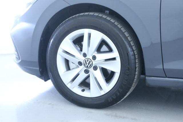 VOLKSWAGEN Golf 1.0 eTSI EVO DSG Life / Neopatentati
