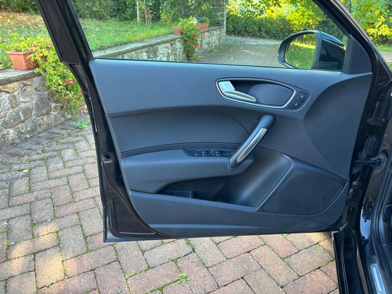 Audi A1 1.6 TDI S line 5 PORTE
