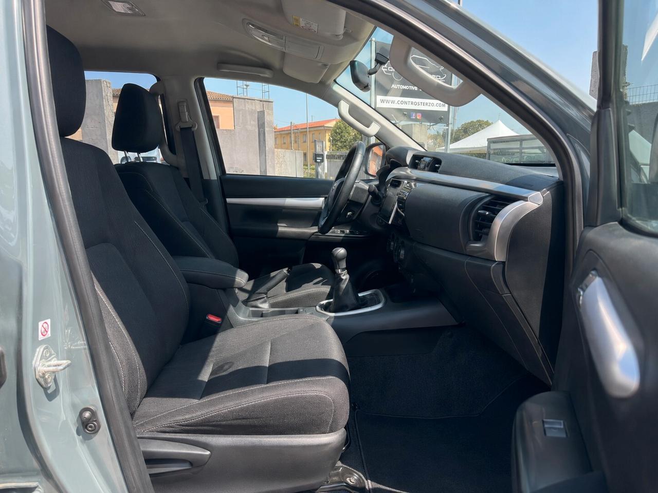 Toyota Hilux 2.4 D-4D 4WD 4 porte Double Cab Comfort