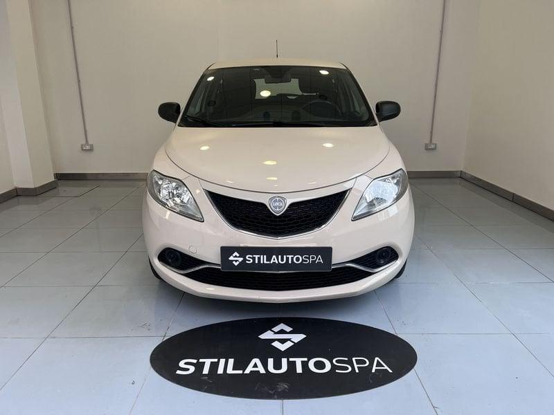 Lancia Ypsilon 1.2 69 CV 5 porte Silver