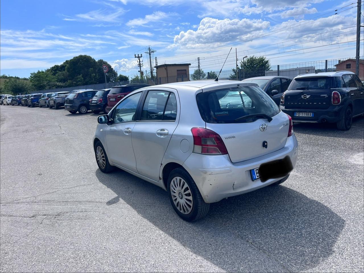 Toyota Yaris 1.3 5 porte Sol