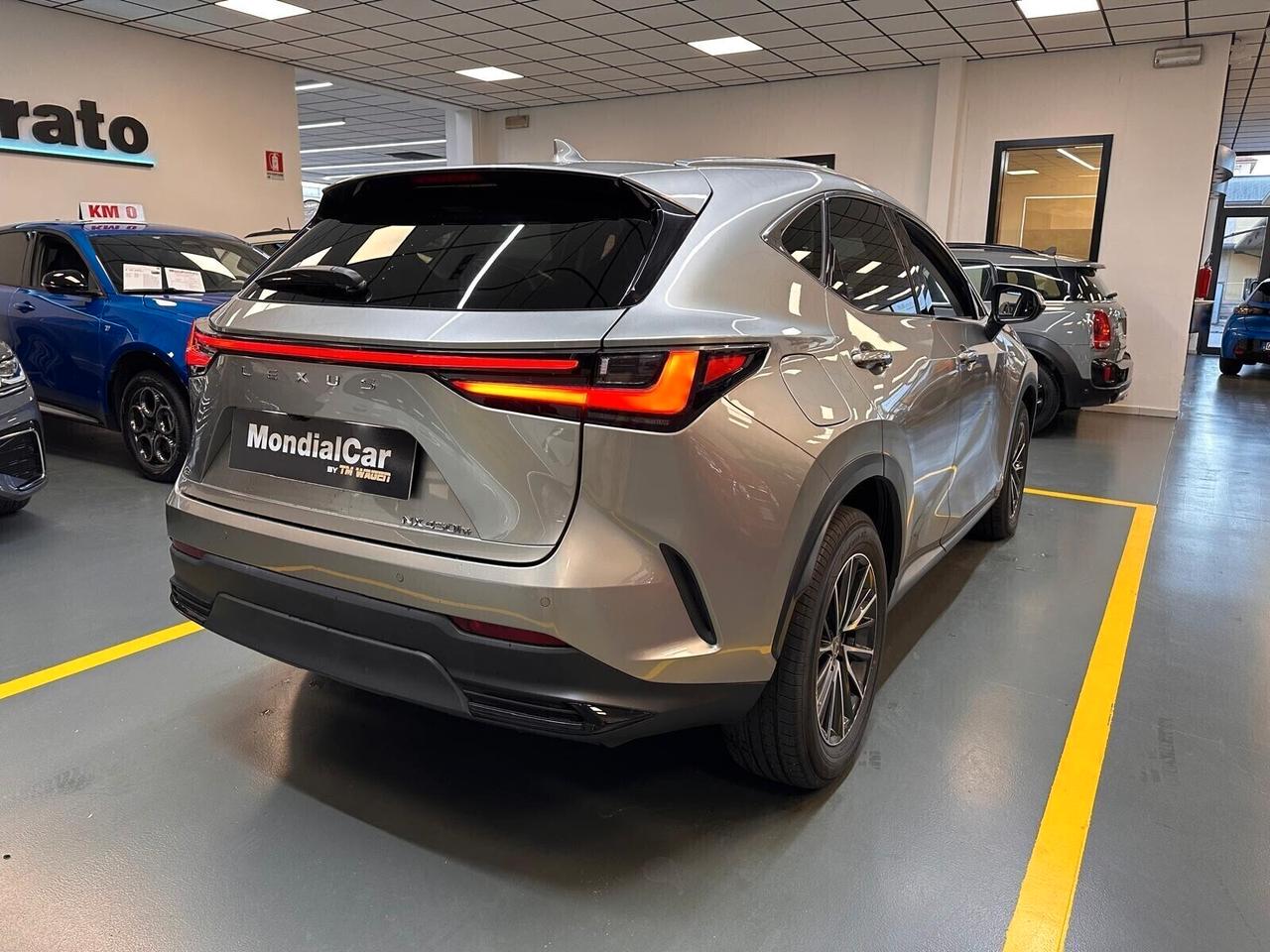 Lexus NX 450h phev Premium 4wd e-cvt * 35 000 KM *