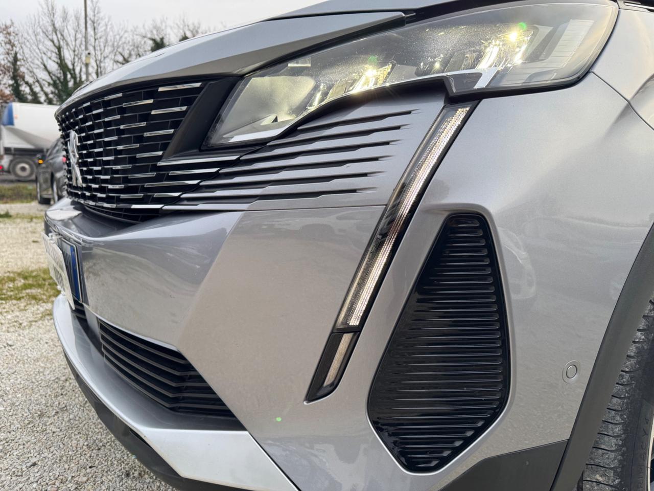 Peugeot 3008 BlueHDi 130 S&S EAT8 Allure