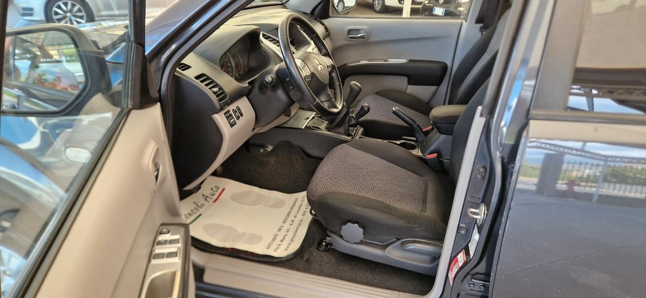 Mitsubishi L200 2.5 DI-D 136cv Doppia Cabina INVITE
