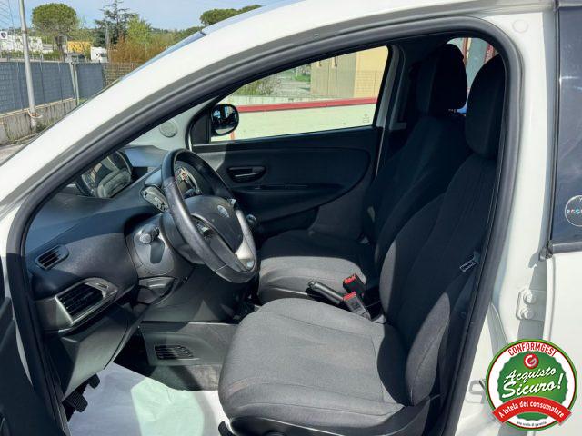 LANCIA Ypsilon 1.0 FireFly 5 porte S&S Hybrid Ecochic Gold