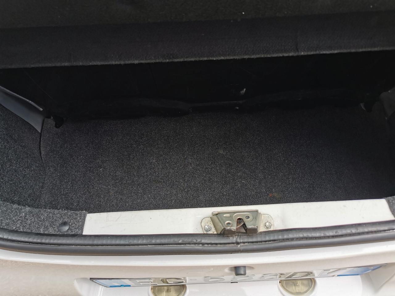 Toyota Aygo 1.0 12V VVT-i 3 porte Now Connect