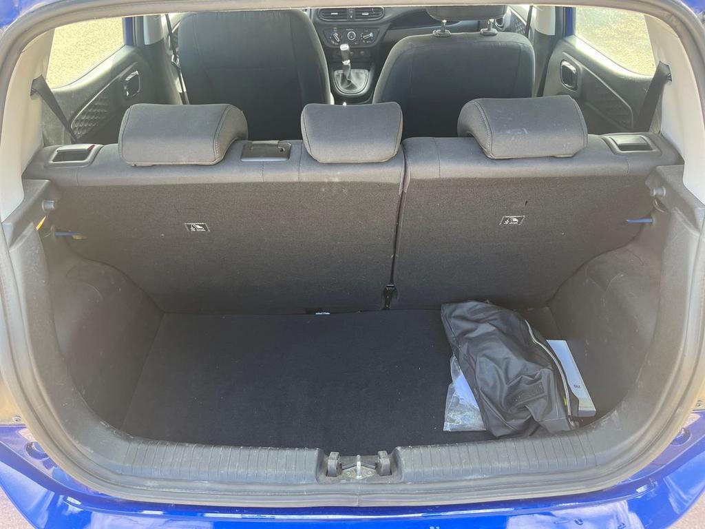 Hyundai i10 1.0 mpi Tech