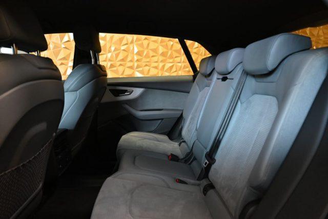 AUDI Q8 55 TFSI Q.TIP.SPORT ATT.2XS-LINE BLACKLINE 22"FULL