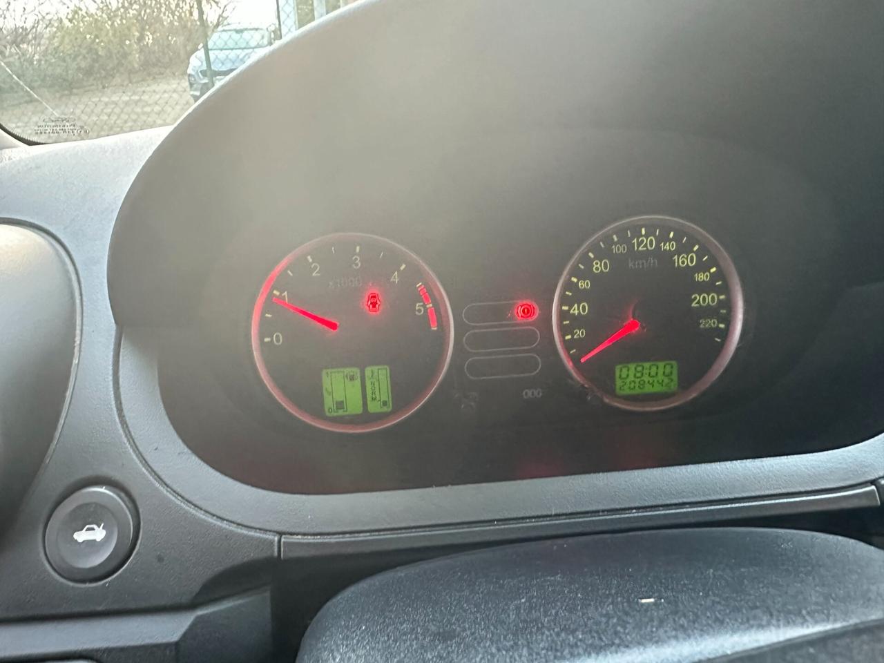 Ford Fiesta 1.4 TDCi NEOPATENTATI (12 RATE)
